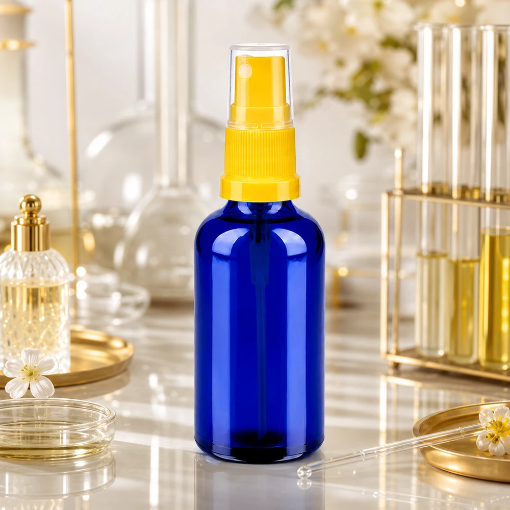50ml BlueLine-suihkepullo UT18-kierteellä - täydellinen kotitekoisiin hajuvesiin ja huonesuihkeisiin.