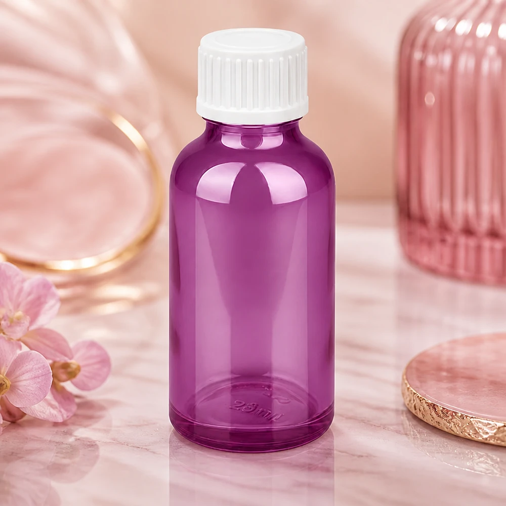 30ml tippapullo 0,9mm valkoinen standardi PurpleLine. UT18/30 STD UT18/30 tippapullo 30ml trendikkäässä violetissa värissä moderniin kosmetiikkaan.