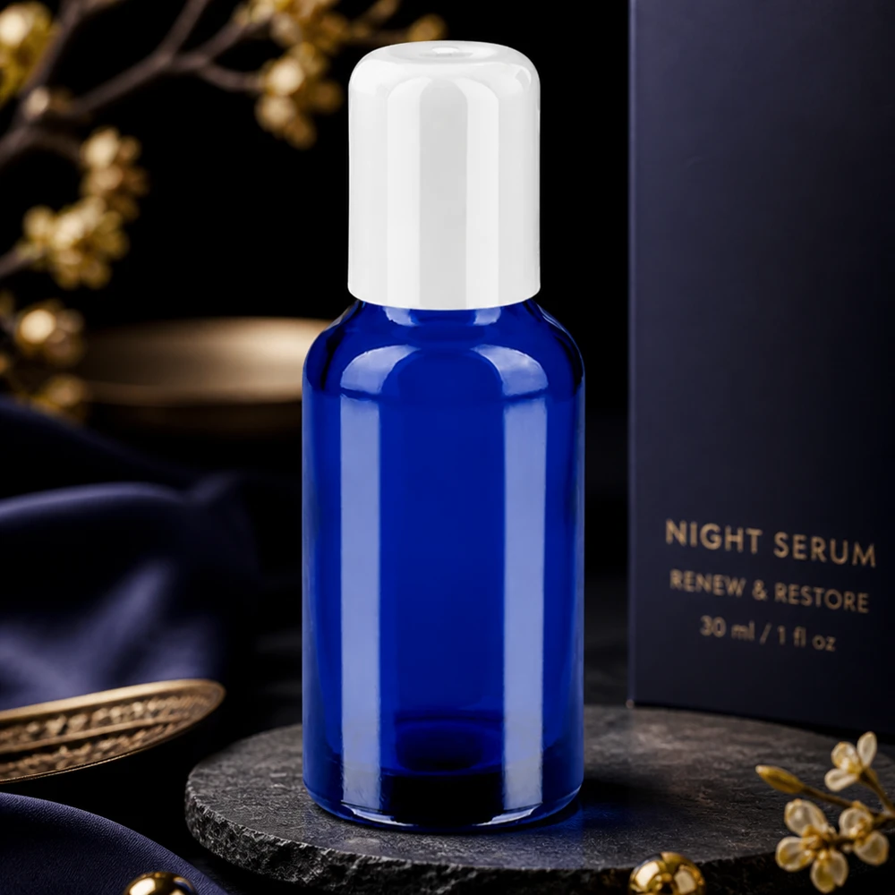 30ml roll-on-pullo valkoinen vakiokorkki BlueLine UT18/30 BlueLine UT18/30 Elegantti roll-on-pullo 30ml koboltinsininen, valkoinen kierrekorkki premium-kosmetiikkatuotteille.