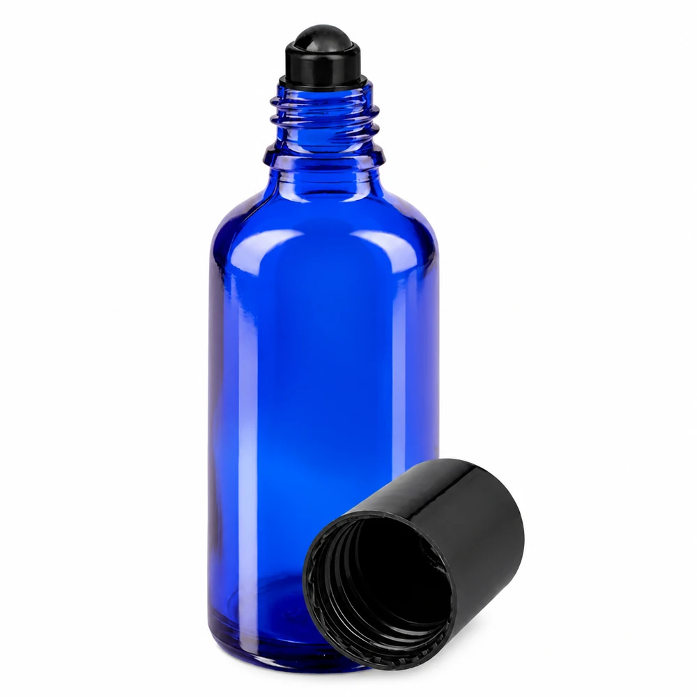 50 ml:n sininen roll-on-pullo apteekkilasista, jossa on musta rullapää ja kierrekorkki