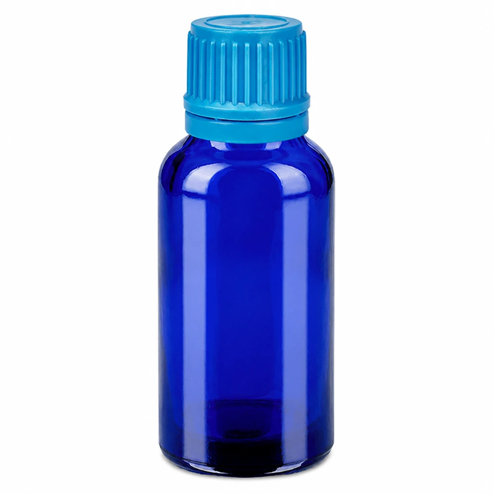 Sininen lasipullo 30ml vaaleansinisellä kierrekorkilla eteerisille öljyille ja kosmetiikalle.