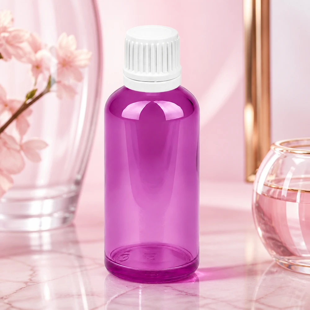 50ml tippapullo 0,7mm valkoinen Originality kierrekorkki PurpleLine UT18/50 PurpleLine UT18/50 50ml tippapullo tyylikkäässä violetissa värissä, jossa on käytännöllinen 0.7mm annosteluaukko tarkkaa annostelua varten.