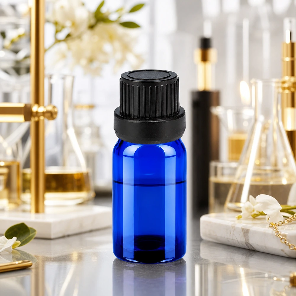 5ml tippapullo 2mm musta peukaloitava korkki BlueLine UT18/5 BlueLine UT18/5 Pienikokoinen 5 ml:n tippapullo sinisenä, jossa on tarkka 2 mm:n tippaeriste tarkkaa annostelua varten.