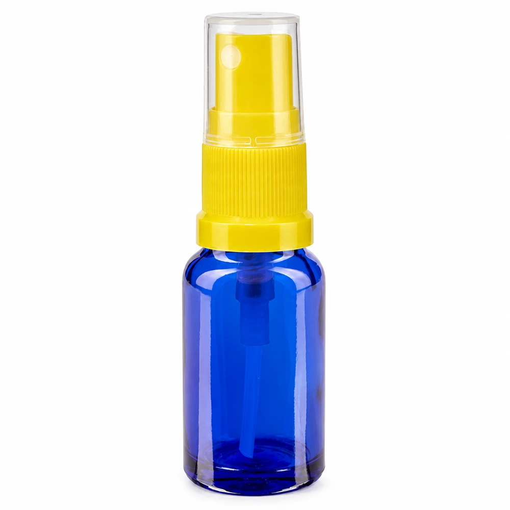 Apteekkipullo sininen 30ml suihkepullon korkki keltainen 30 ml:n sininen lasipullo, jossa on keltainen sumutinpää ja läpinäkyvä suojakorkki, apteekkeja varten