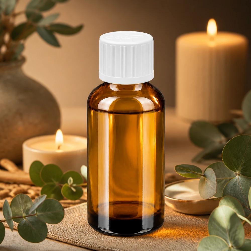 30ml apteekkipullo UV-suojatusta meripihkalasista, jossa on valkoinen korkki aromaterapiaa varten.