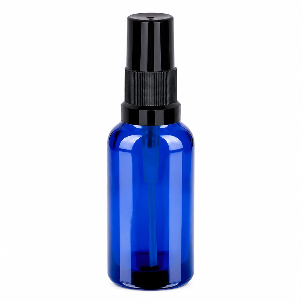 30ml suihkepullo sininen mustalla pumppupäällä eteerisille öljyille ja kosmetiikalle.