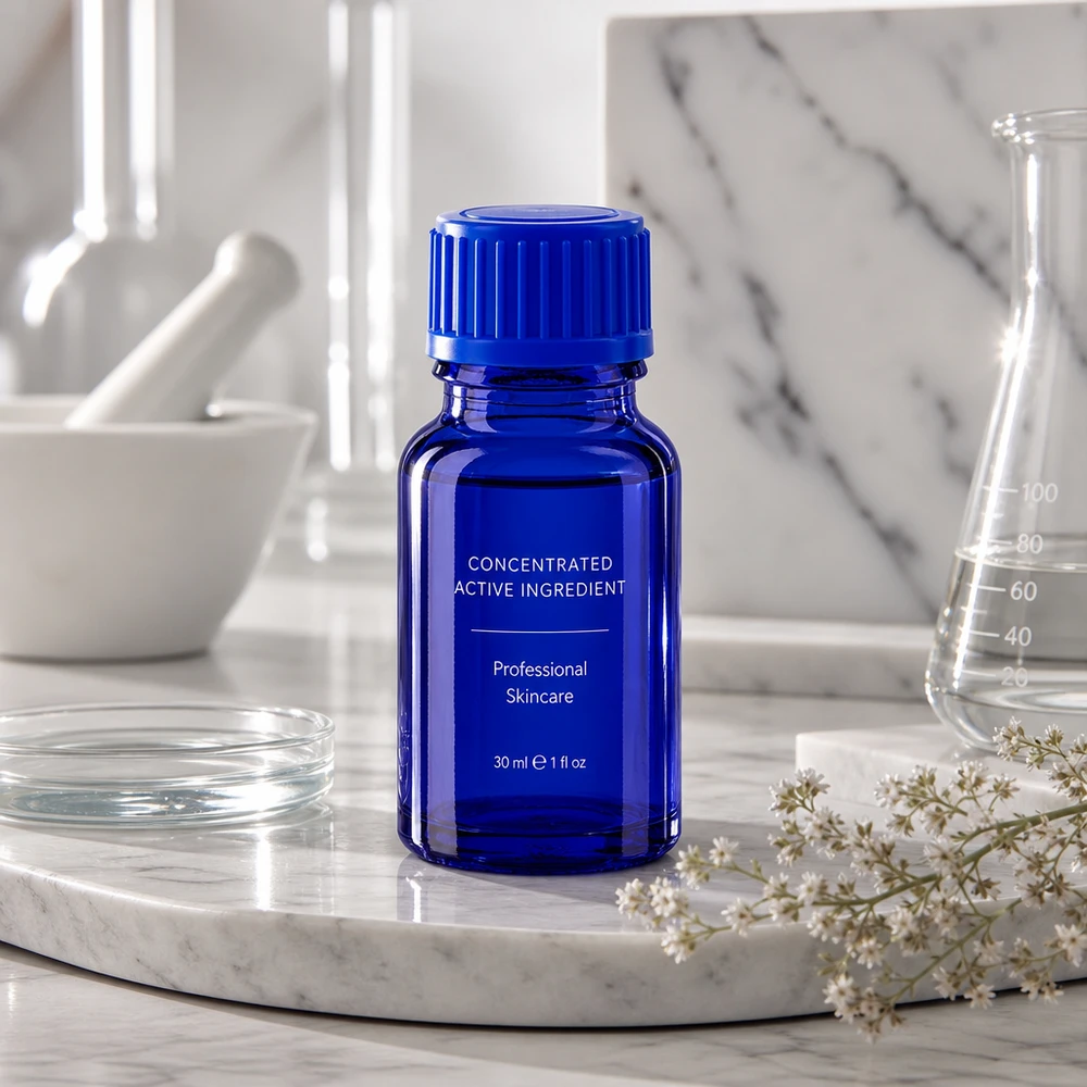 10ml pullo 11mm kierrekorkki sininen standardi BlueLine UT18/10 Ammattikäyttöön tarkoitettu 10 ml:n koboltinsininen laboratoriopullo erittäin väkeville aktiivisille ainesosille ja seerumeille.