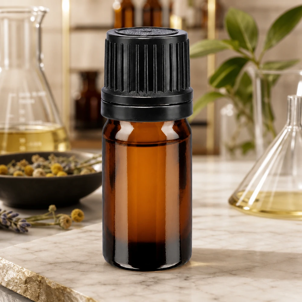 Apteekkipullo ruskea 5ml ruuvikorkki musta kaatorengas sinetöityä sulkemista varten. 5 ml:n valolta suojaava ruskealasipullo, jossa on lapsiturvallinen musta OV-korkki (8 mm)