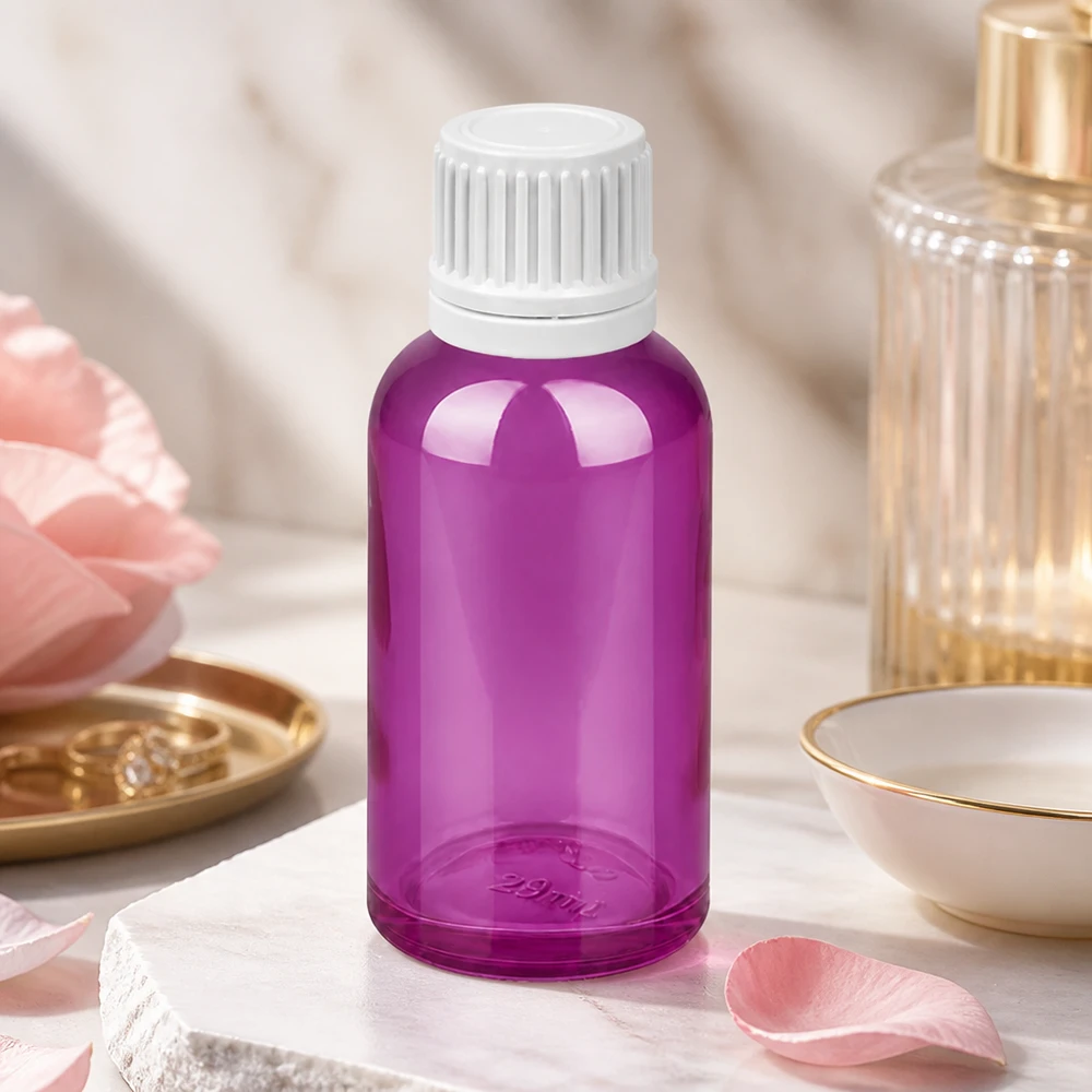 30ml tippapullo, valmistettu korkealaatuisesta lasista, väriltään elegantti violetti, valkoinen korkki.