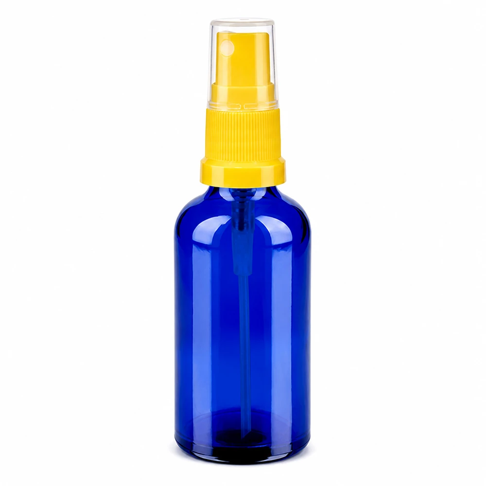 50ml suihkepullo sininen keltaisella lasisuihkupäällä kosmetiikalle ja eteerisille öljyille.