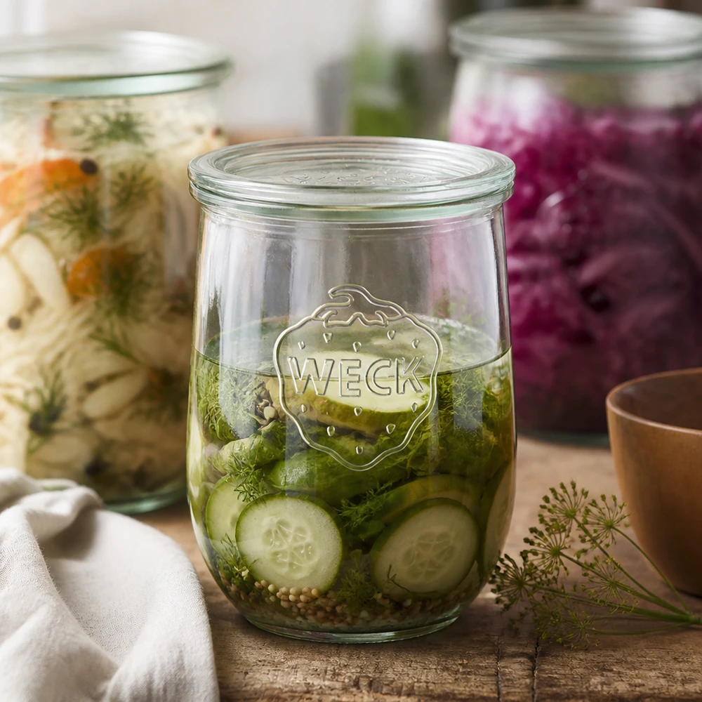 1062ml tulppaanipurkki lasikannella WECK RR100 WECK tulppaanipurkki 1062ml suolakurkkua tilliä mausteita fermentoituja vihanneksia RR100 purkki kansi säilyttäminen