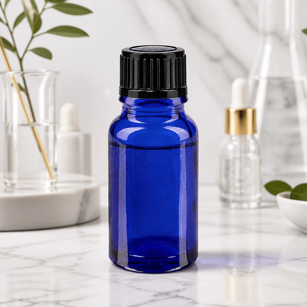 Apteekkipullo sininen 10ml tippapullo korkki 1mm musta vakio Tarkka 1 mm:n aukkoinen sininen 10 ml:n lasipullo, jossa on musta urakansi, laboratoriokäyttöön
