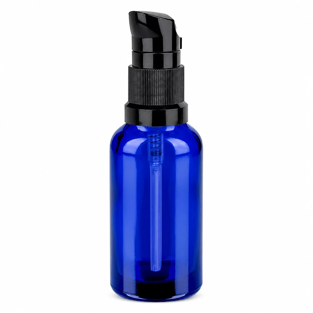 30ml pumppupullo tyylikkäässä sinisessä värissä ja mustalla pumppuannostelijalla seerumeille ja kosmetiikalle.