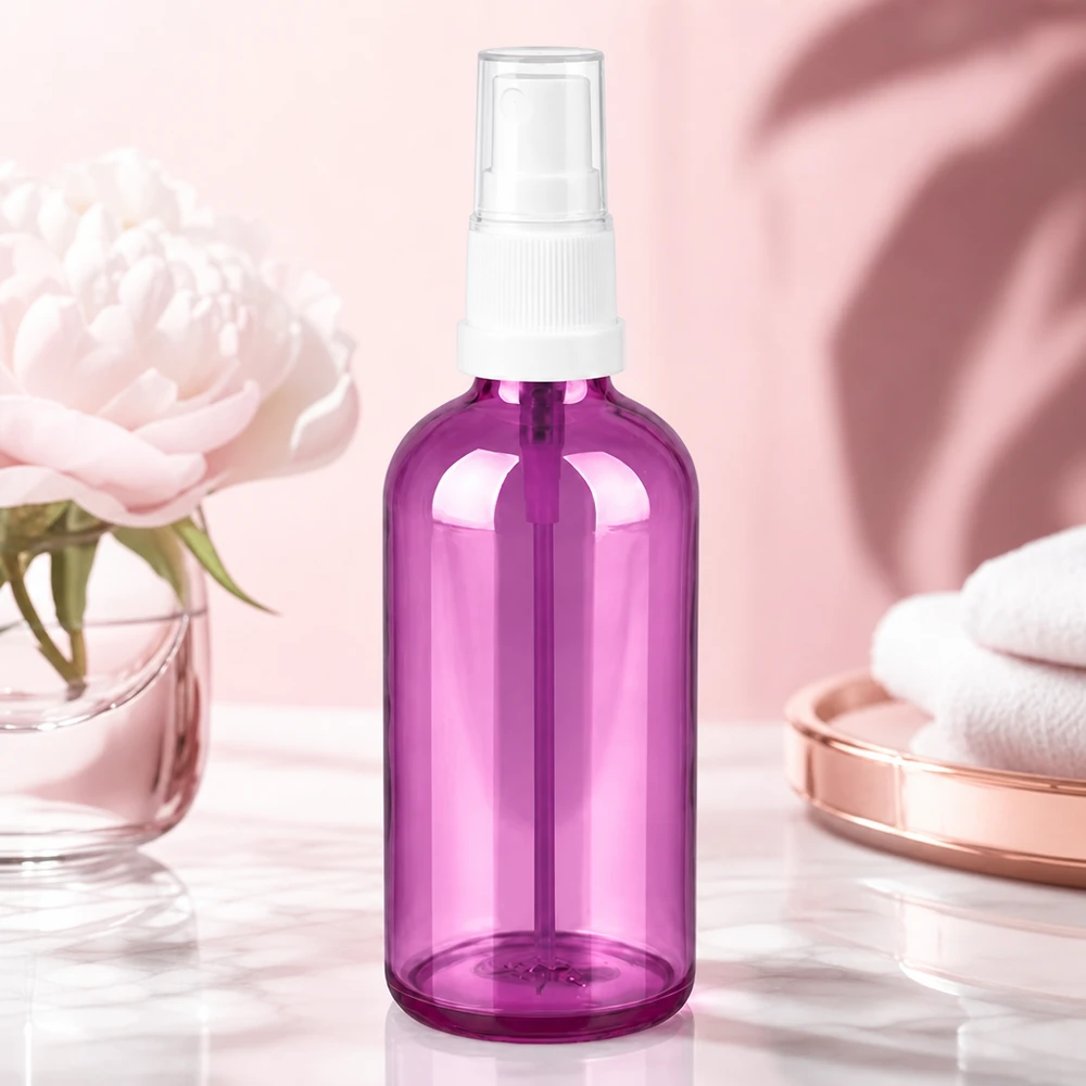 100ml ruiskupullo valkoinen/läpinäkyvä Standard PurpleLine UT18/100 100ml suihkepullo, valmistettu korkealaatuisesta läpinäkyvästä muovista, väriltään tyylikäs violetti.