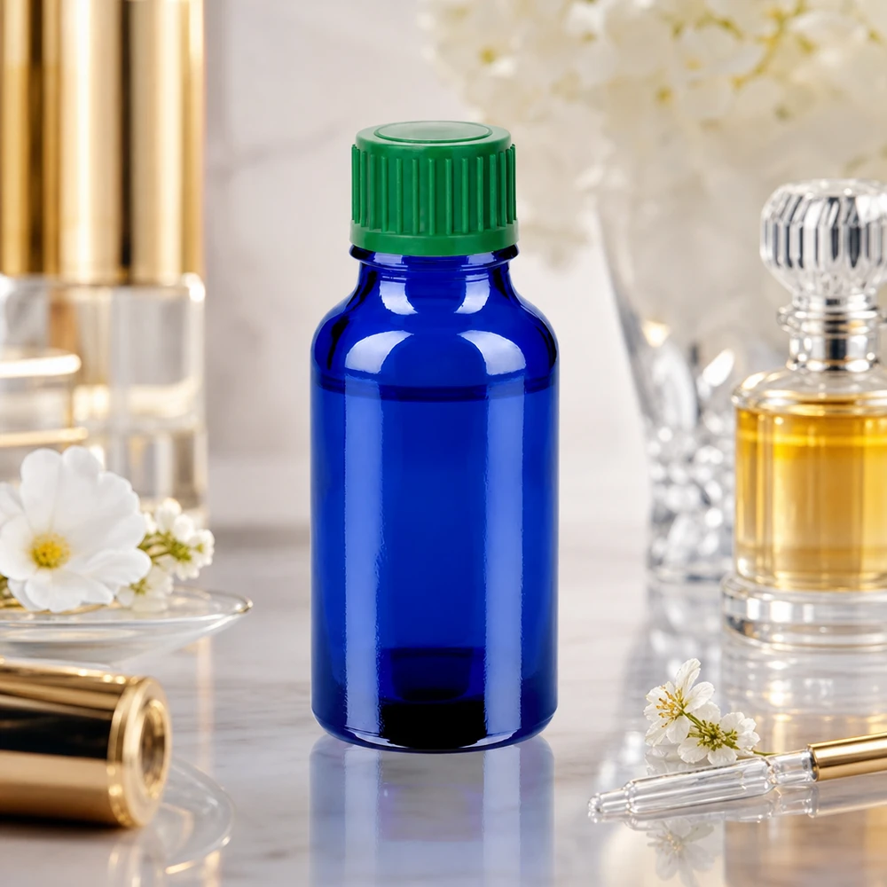 20ml tippapullo 0,8mm vihreä vakiokorkki BlueLine UT18/20 BlueLine UT18/20 Laadukas 20 ml:n tippapullo, joka on valmistettu UV-suojatusta sinisestä lasista ja jossa on vihreä kierrekorkki turvallista säilytystä varten.