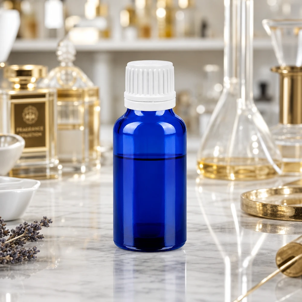 Kompakti 20ml lasipullo tyylikkäässä koboltin sinisessä värissä ja käytännöllisellä 11mm kierrekorkilla.