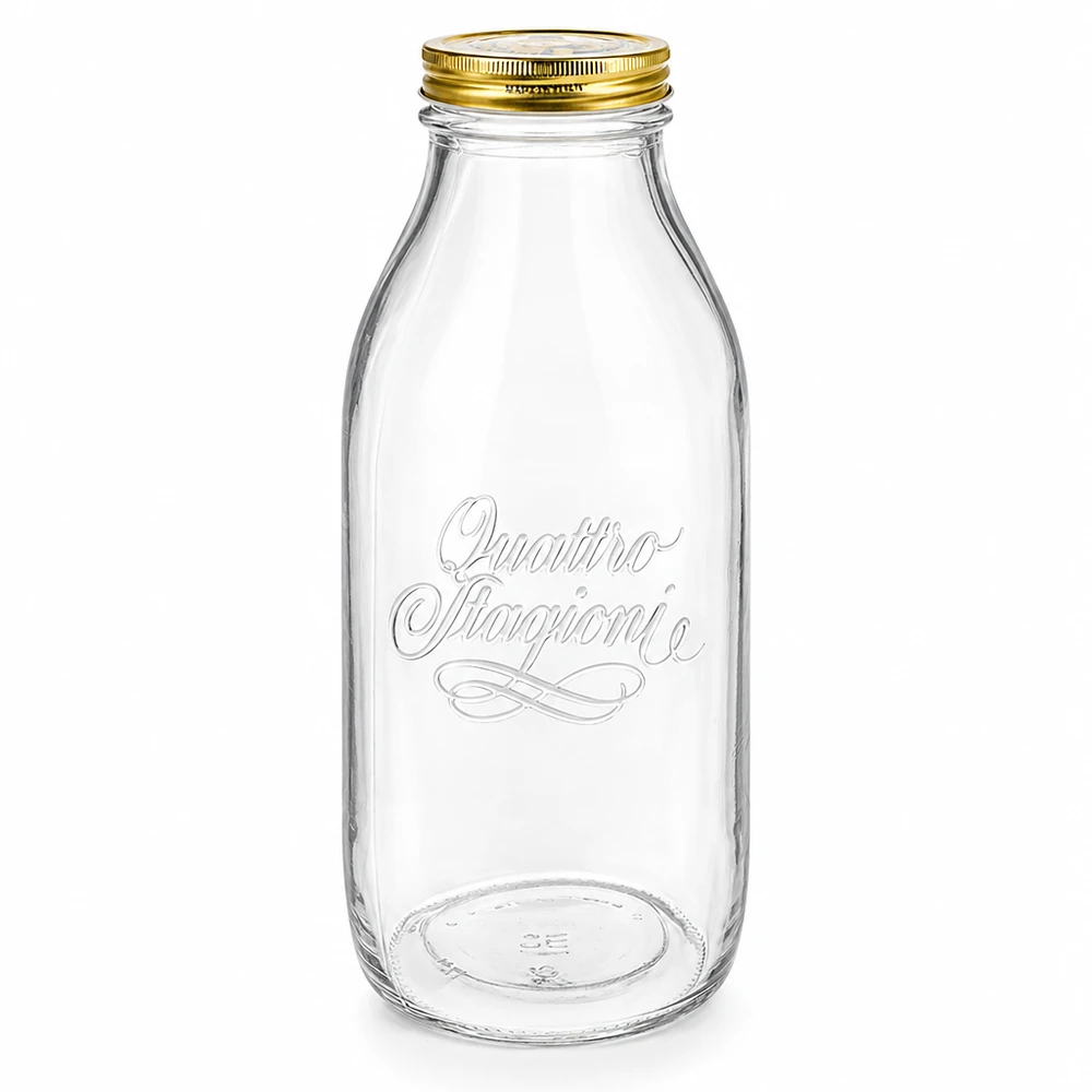 1000ml lasipullo Quattro Stagioni kultaisella kierrekorkilla, läpinäkyvä, jossa on tyylikäs kirjoitus, maitopullon muotoilu.