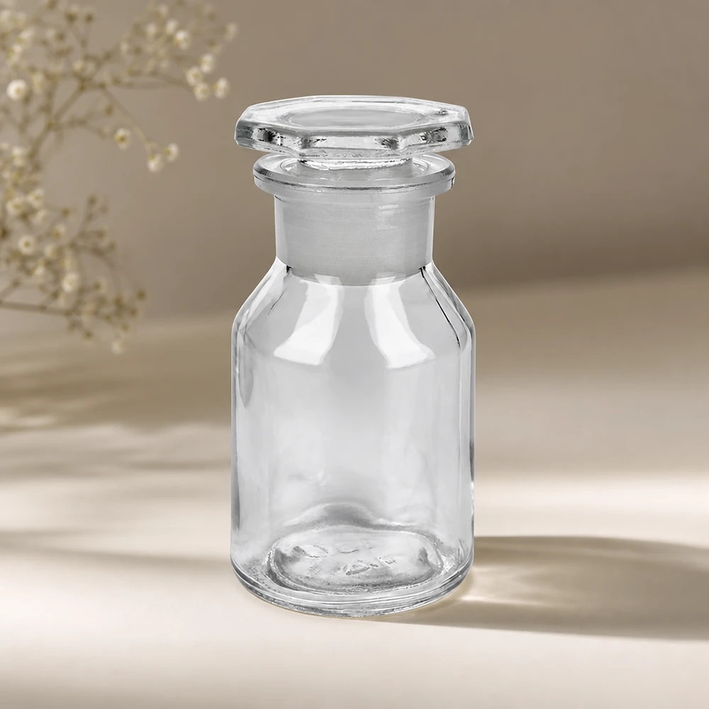 Steep neck -pullo 50ml kirkas leveäkaulainen lasitulppa 50 ml:n kirkas, leveäkaulainen pullo, jossa on viistokärkinen lasikorkki, apteekkeihin ja keräilijöille