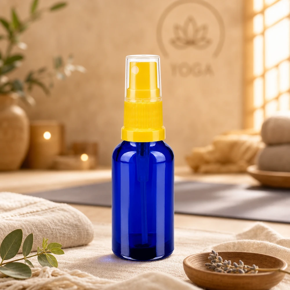 Ammattikäyttöön tarkoitettu 30 ml:n suihkepullo, jossa on ergonominen muotoilu hoitotuotteiden tasaiseen levittämiseen.