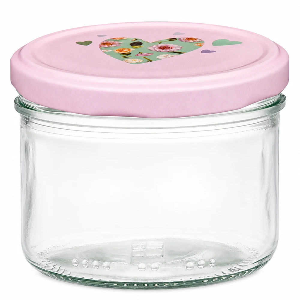 230ml sylinteripurkki + BasicSeal kansi sydän pinkki 230ml sylinteripurkki vaaleanpunaisella BasicSeal-kannella ja sydänmotiivilla, säilöntätölkki ruoan säilytykseen.