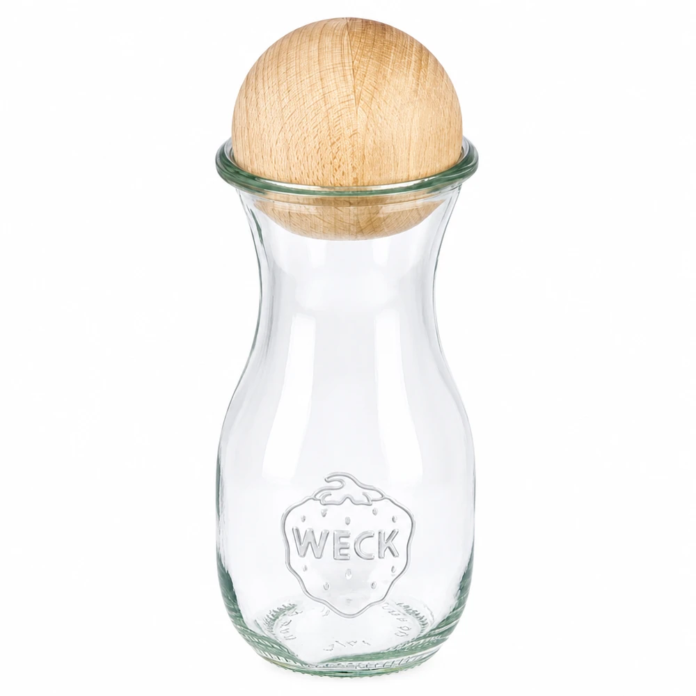 290ml mehupullo WECK RR60, jossa on puupallo pyökkiä WECK mehupullo 290ml RR60 valmistettu lasista, jossa on puinen pyökkipallo korkkina, klassinen muotoilu juomille.