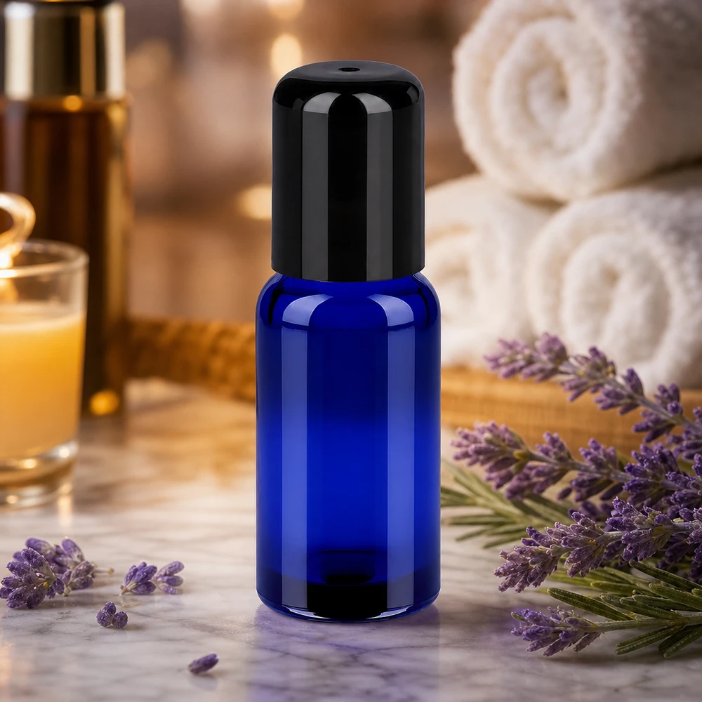 20 ml:n lasipullo, jossa on roll-on applikaattori, intensiivisen sininen aromaterapia- ja hajuvesiöljyille