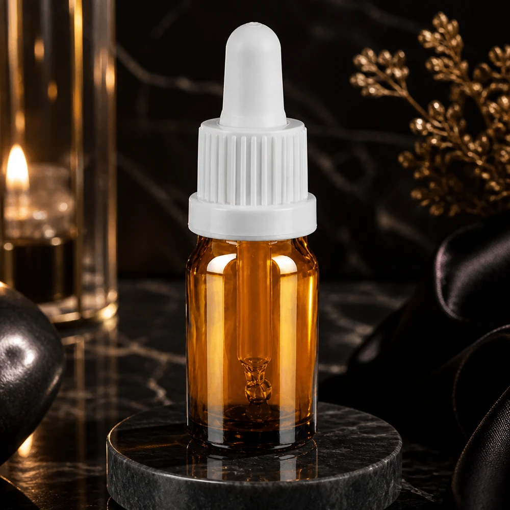 5ml pipettipullo valkoinen tamper-evident-suljin BrownLine UT18/5 Pieni 5 ml:n pipettipullo tyylikkäässä ruskeassa lasissa, jossa on käytännöllinen tiputuskorkki.