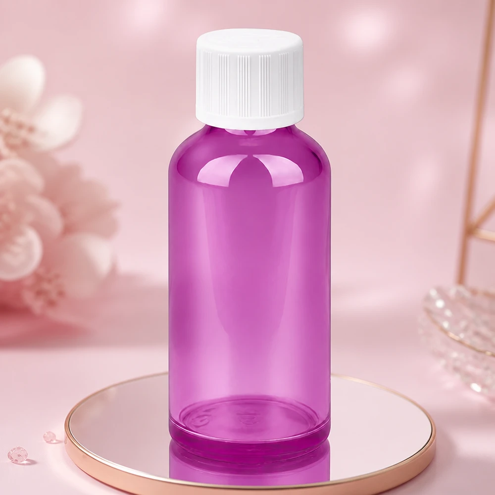 50 ml:n laboratoriopullo, jossa on lapsiturvallinen korkki, violetti, farmaseuttisiin sovelluksiin.