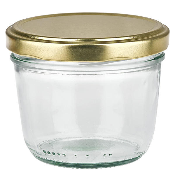 230 ml:n juomapullot, joissa on BasicSeal-kansi kultainen UNiTWIST.