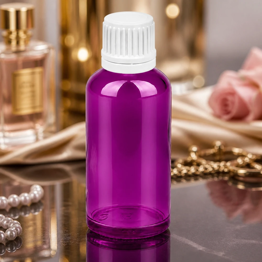 50ml tippapullo 0,7mm valkoinen Originality kierrekorkki PurpleLine UT18/50 PurpleLine UT18/50 Elegantti 50ml tippapullo violetilla muotoilulla ja valkoisella korkilla kauneuden ja hyvinvoinnin edistämiseen.