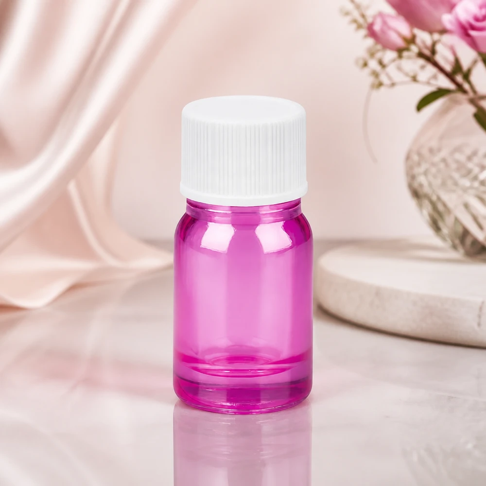 Premium 5ml lasipullo tyylikkäässä violetissa värissä ja valkoisella korkilla korkealaatuisille kosmetiikkatuotteille.
