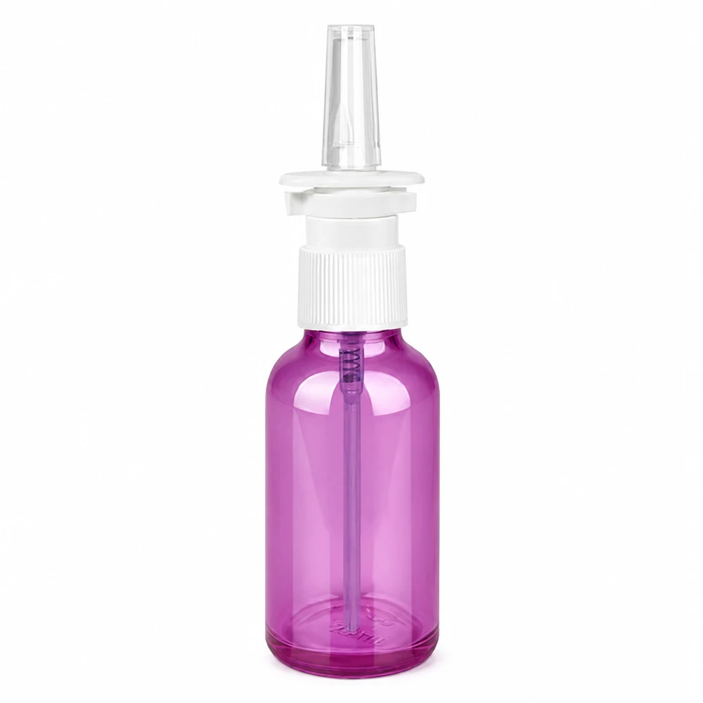 30 ml:n nenäsumutepullo läpinäkyvää violettia, jossa on valkoinen suihkupää lääketieteellisiin sovelluksiin.