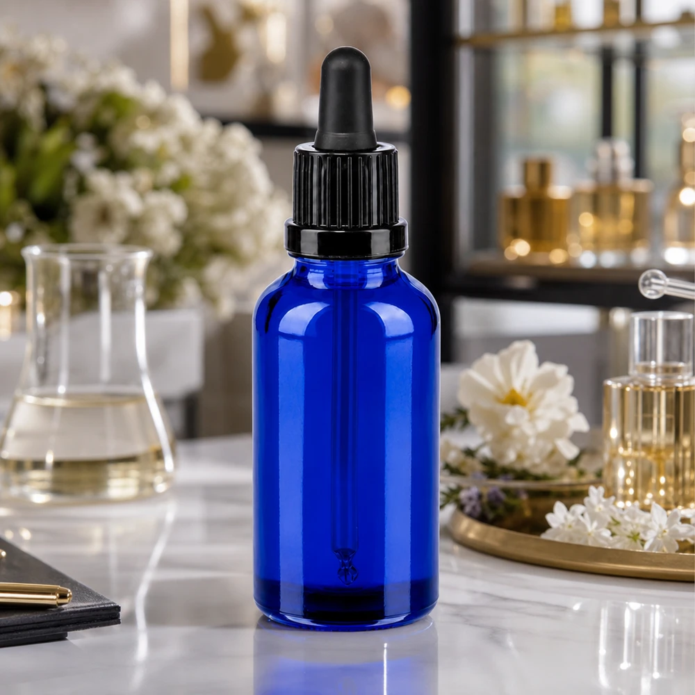 30 ml:n pipettipullo musta väärentämisen estävä suljin BlueLine UT18/30 BlueLine UT18/30 Käytännöllinen 30ml BlueLine pipettipullo, jossa on UV-suoja tummansinisen lasin ansiosta.