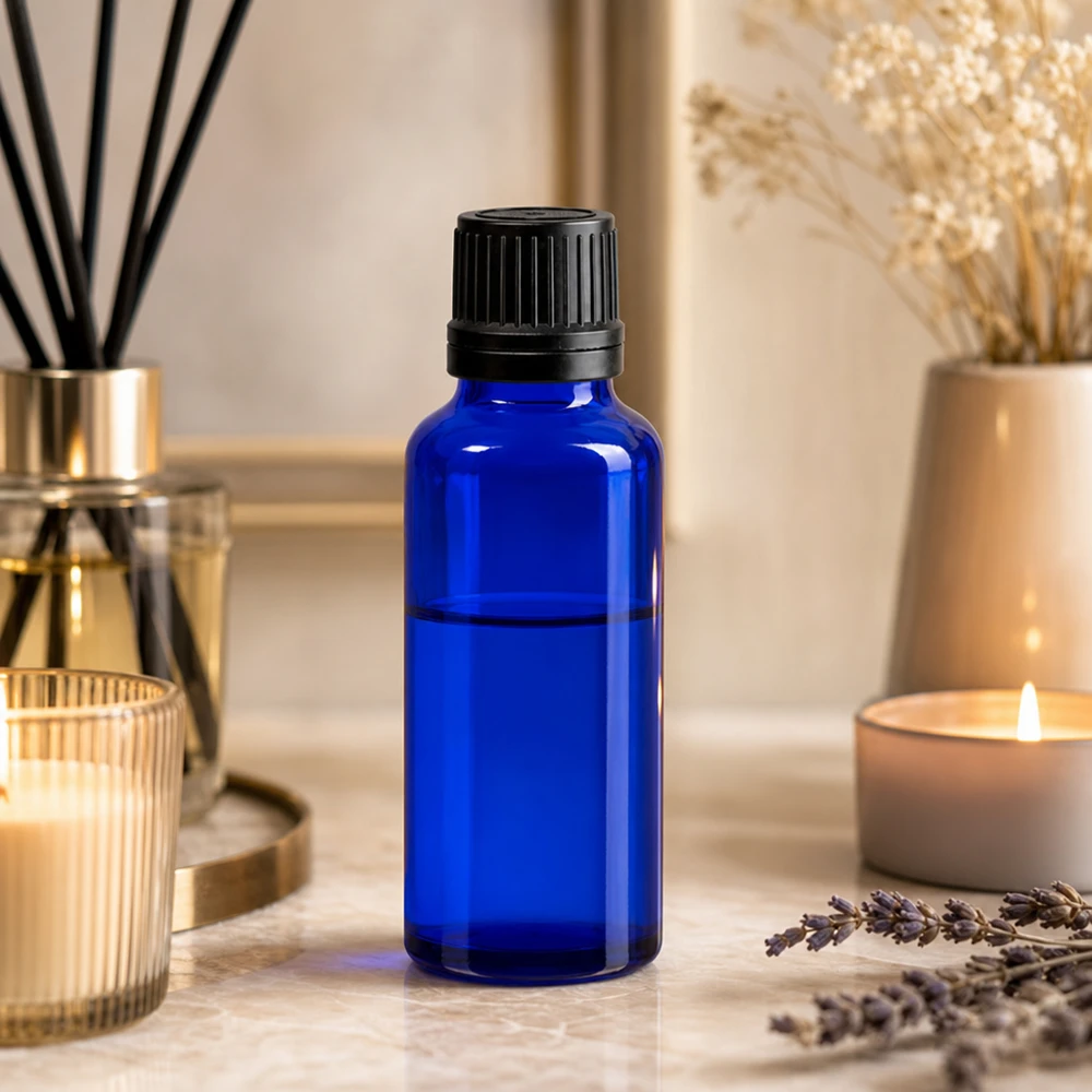 Apteekkipullo sininen 30ml tiputuskorkki valurengas 1mm musta peukaloinninesto sulkeminen 30 ml:n aromaterapia-tiputuspullo koboltinsinisestä suojalasista, mustalla OV-korkilla