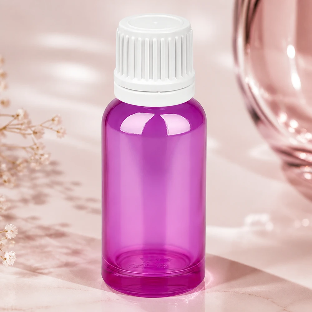 20ml tippapullo 0,7mm valkoinen Originality kierrekorkki PurpleLine UT18/20 PurpleLine UT18/20 suljin 20 ml:n tippapullo korkealaatuisesta muovista Purple Line -mallissa, jossa on valkoinen tippakorkki.