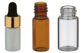 Pienet kierrekorkilliset pullot