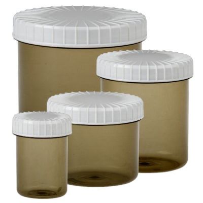 Läpinäkyvä ruskea ruuvikotelo, jossa on uritettu kansi